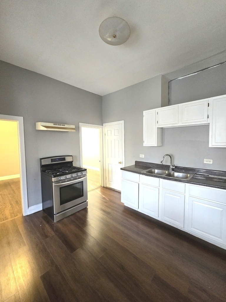 253 W 118th Street - Photo 4