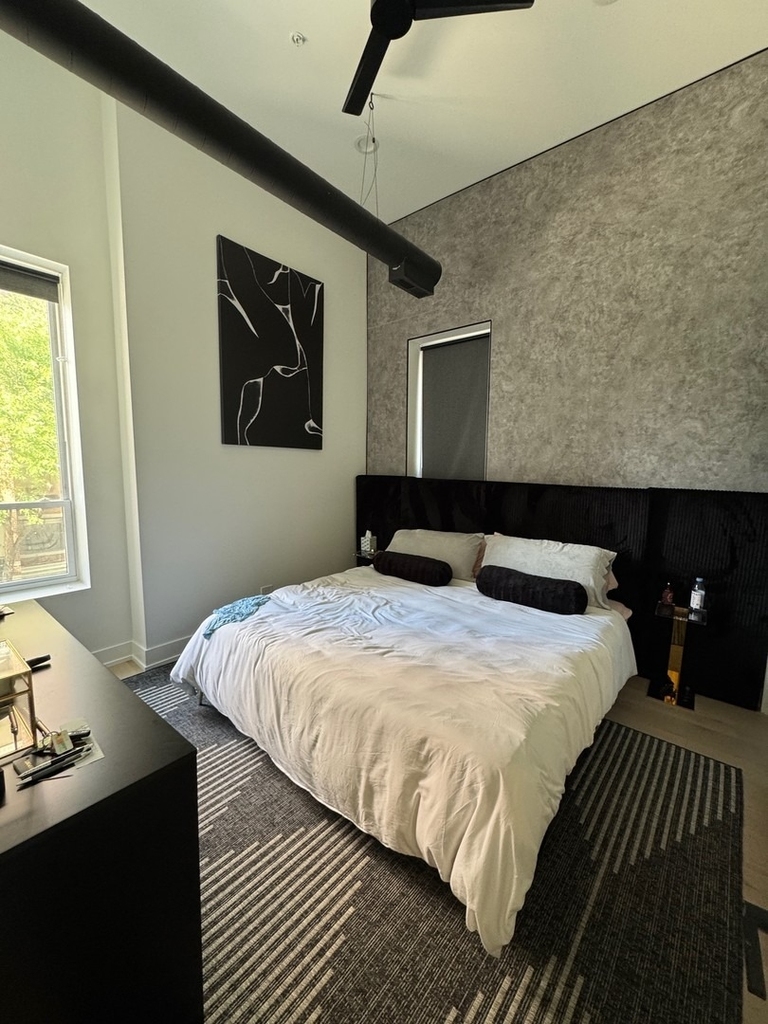 77 W Chestnut Street - Photo 5