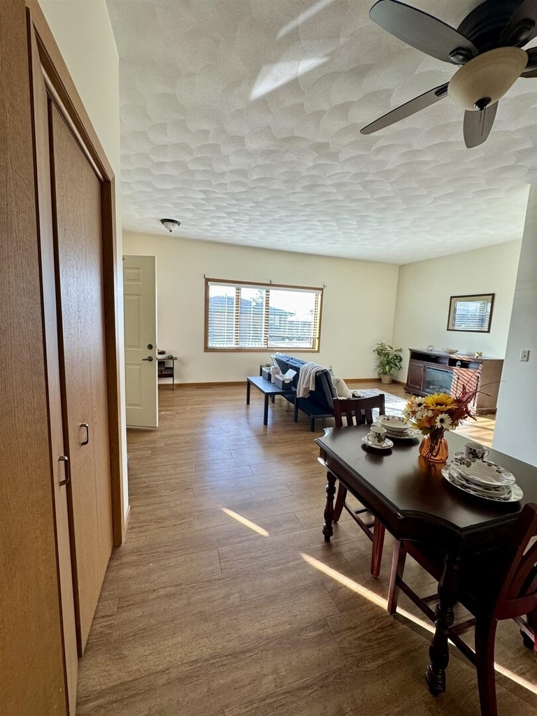 2500 Grant Street - Photo 2
