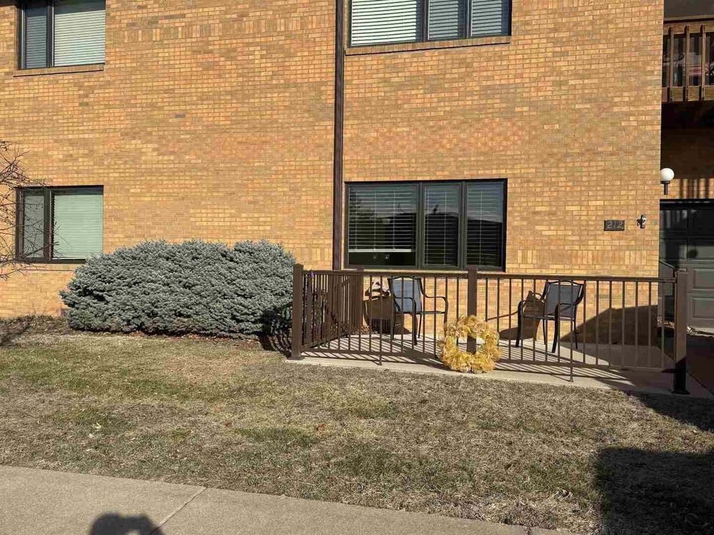 2500 Grant Street - Photo 0