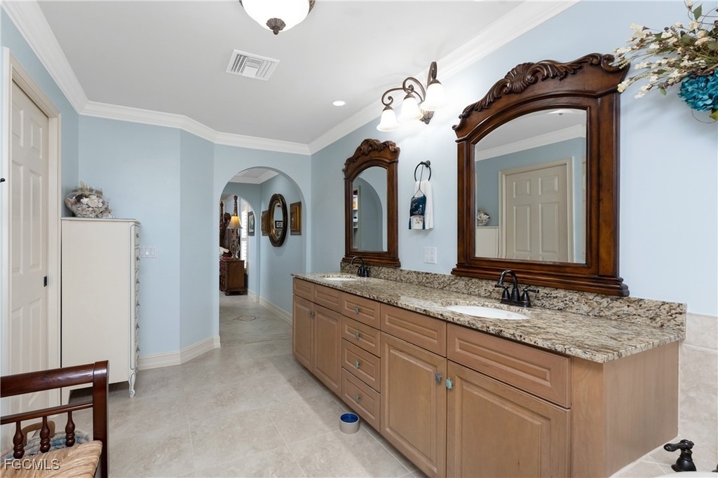4128 Nw 36th Lane - Photo 4