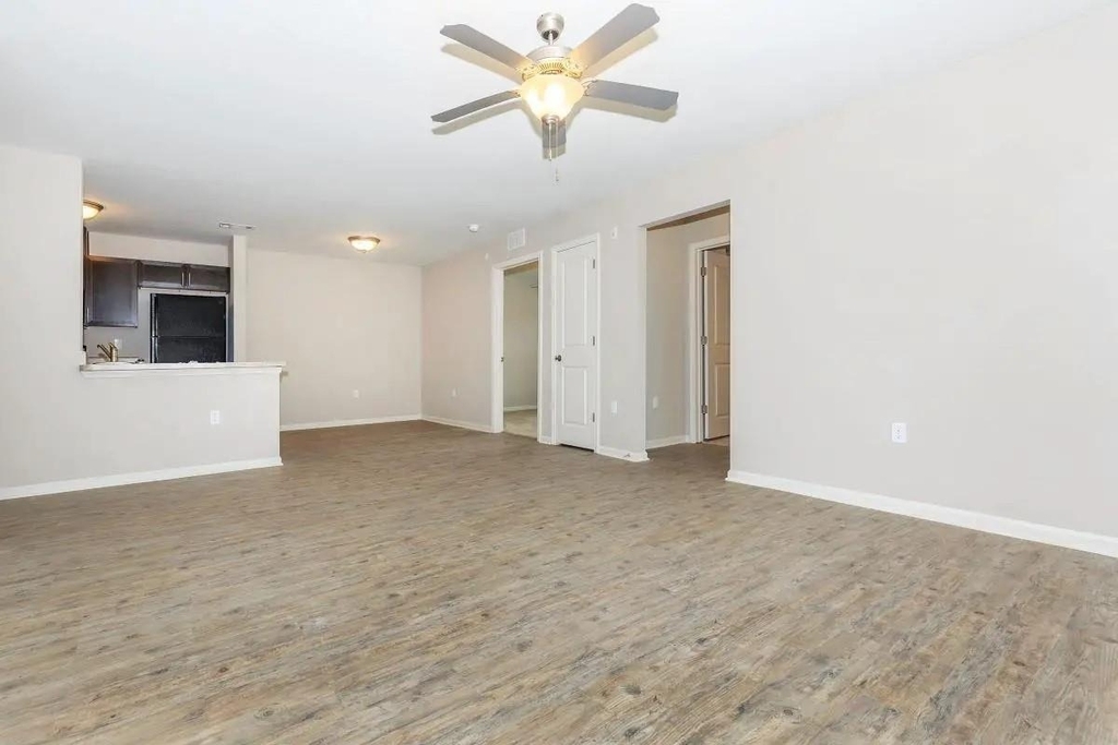 6454 Airline Hwy - Photo 10