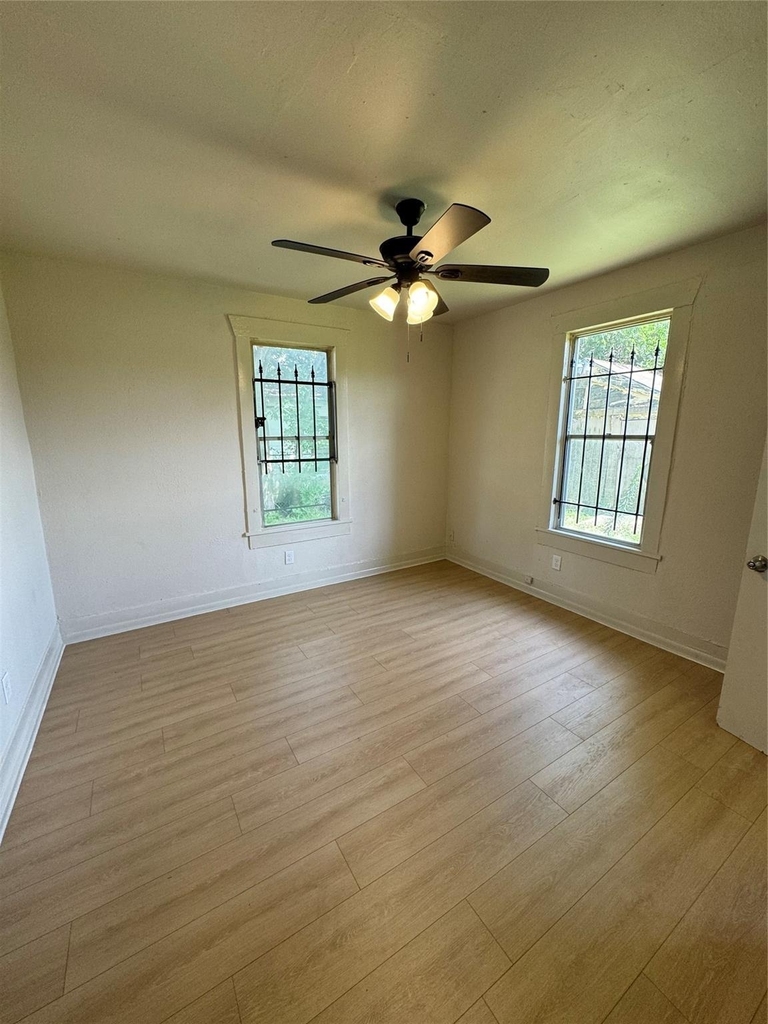 3428 Reeves Street - Photo 2