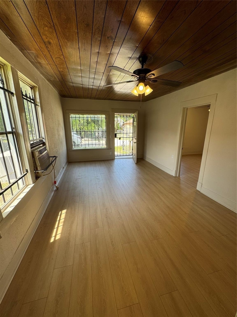 3428 Reeves Street - Photo 0