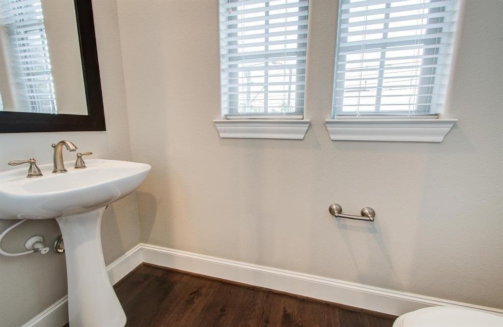 610 Delano Street - Photo 16