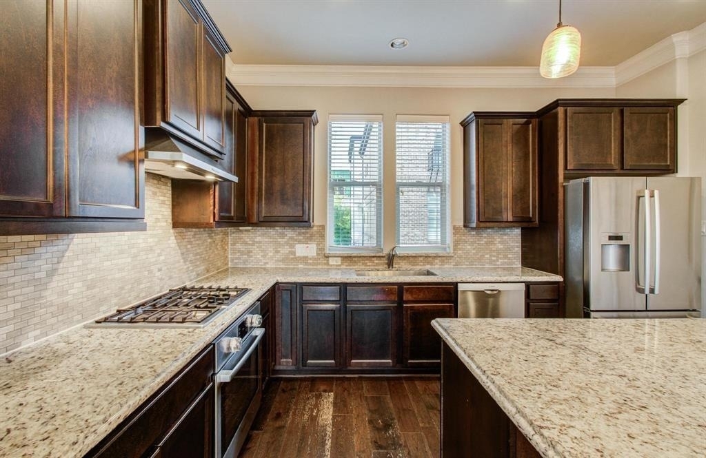 610 Delano Street - Photo 7