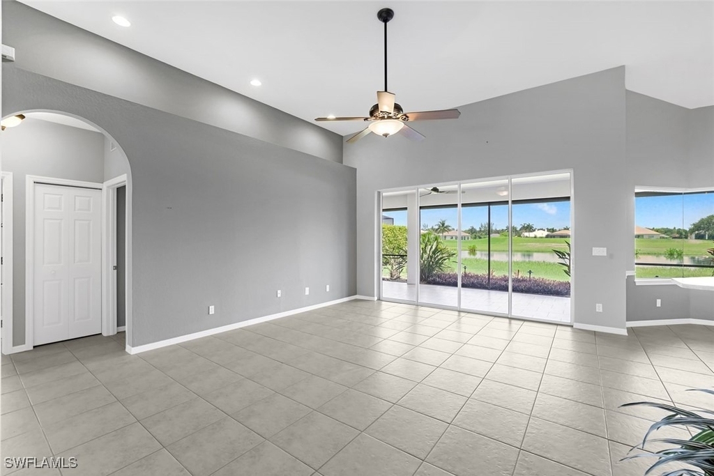 18025 Greenwood Drive - Photo 2