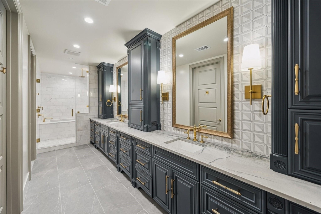 1717 Bissonnet Street - Photo 14