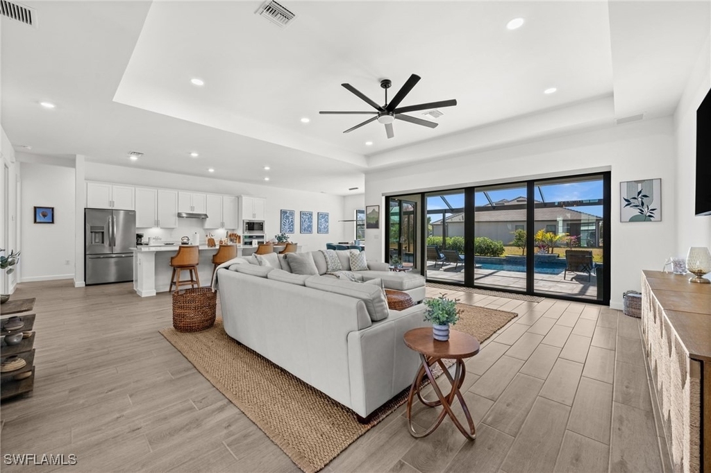 10798 Timber Creek Drive - Photo 10