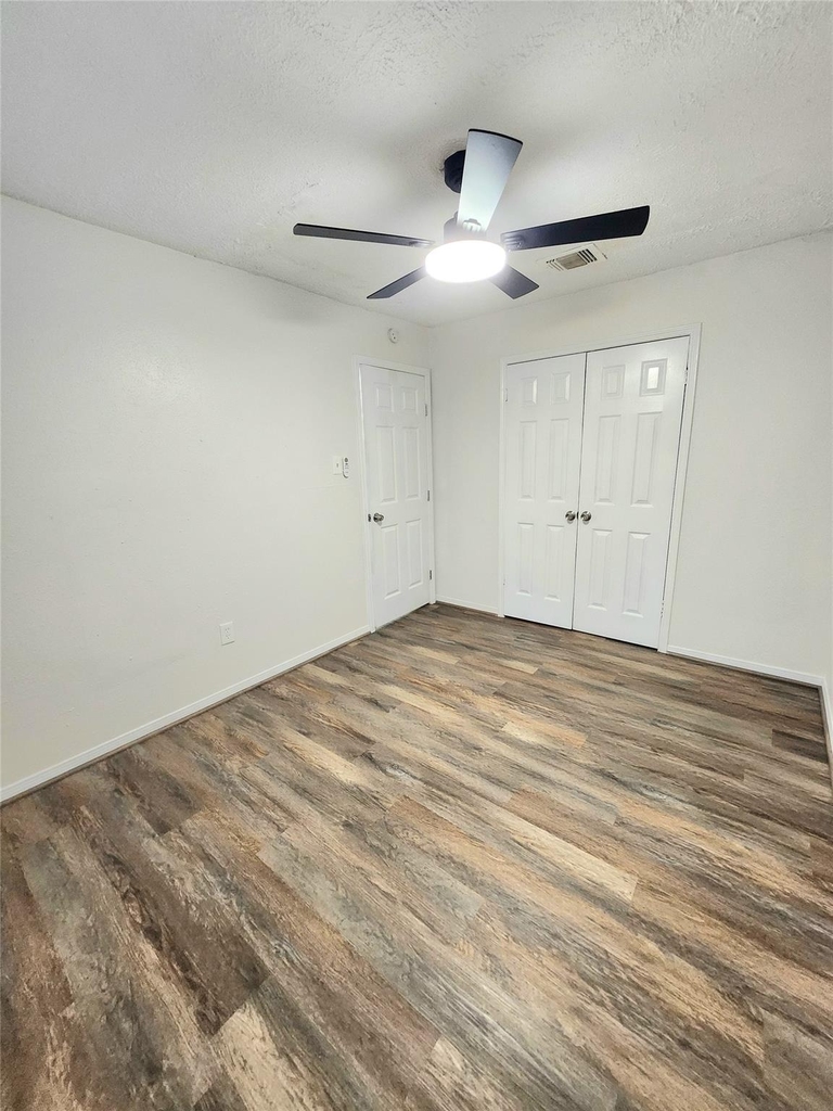 10047 Emerald Creek Drive - Photo 21