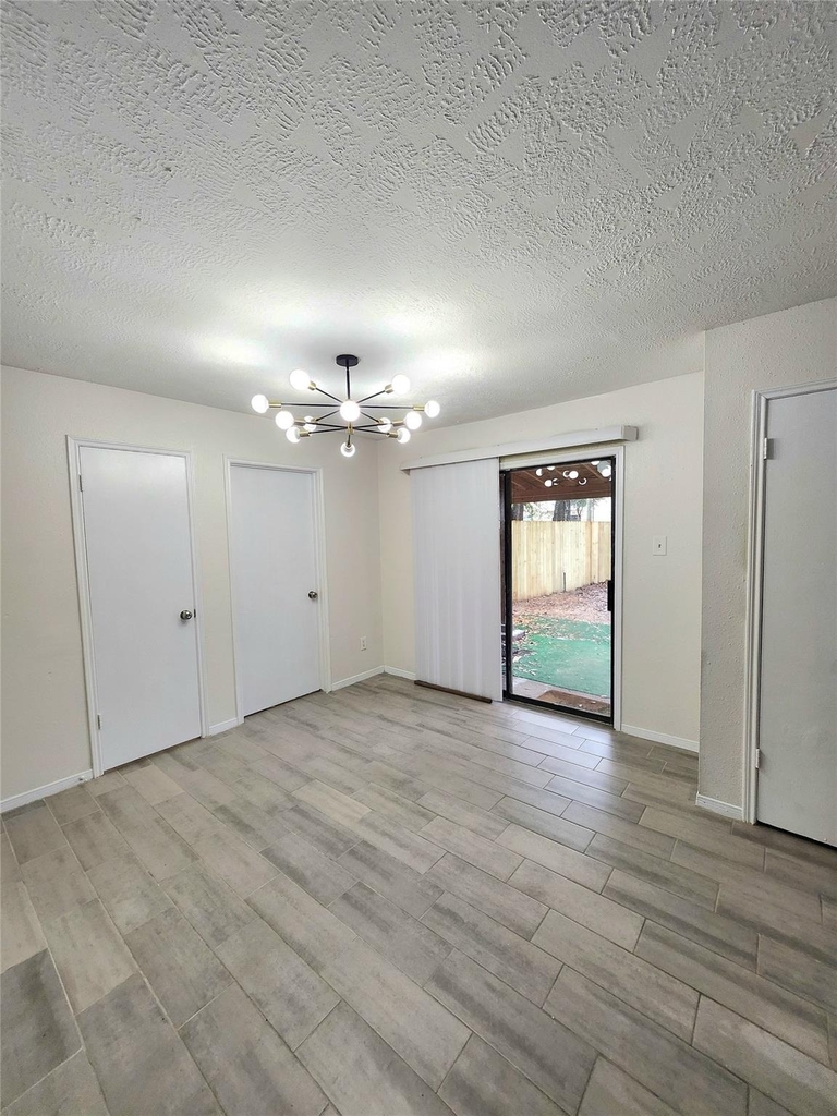 10047 Emerald Creek Drive - Photo 6