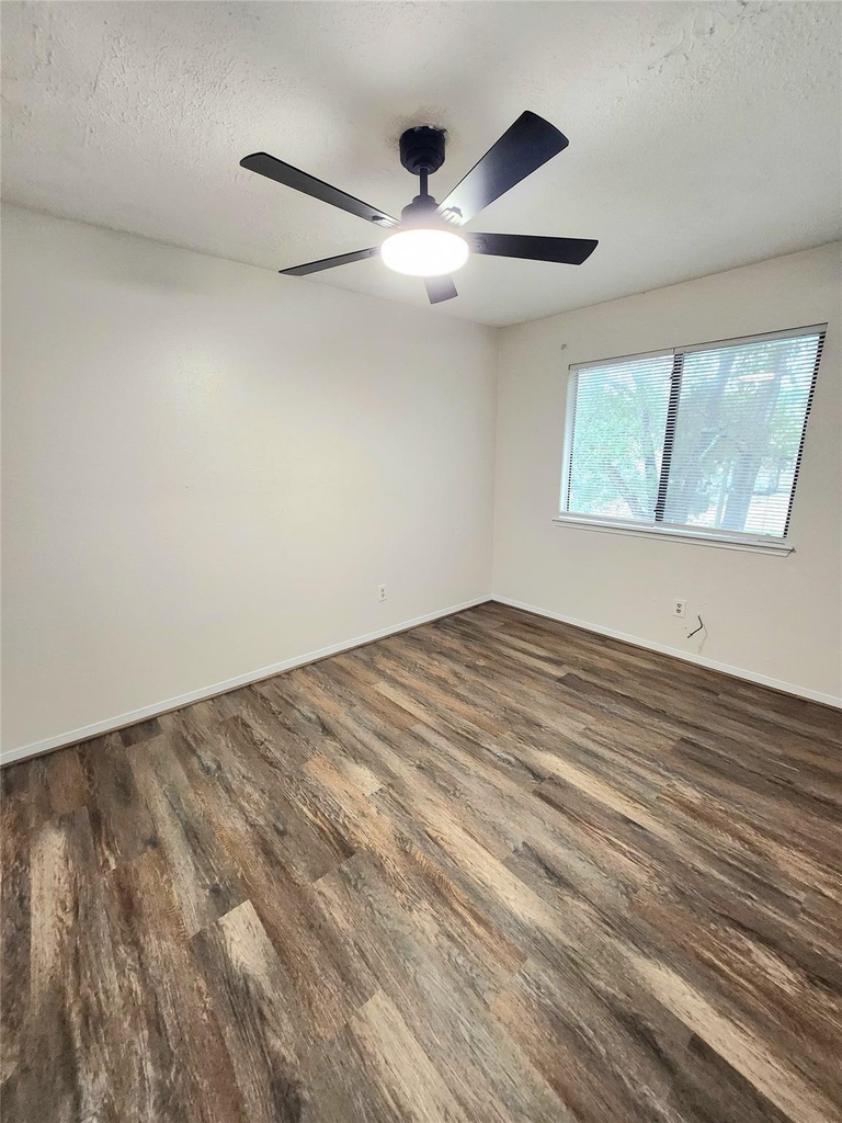 10047 Emerald Creek Drive - Photo 20