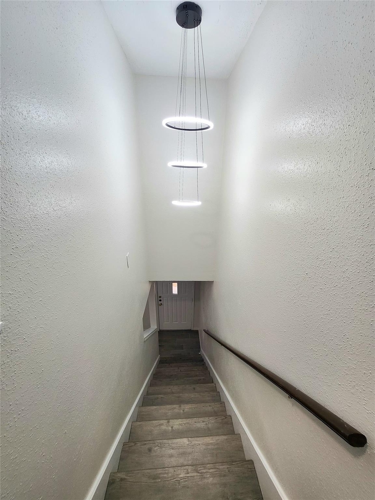 10047 Emerald Creek Drive - Photo 16
