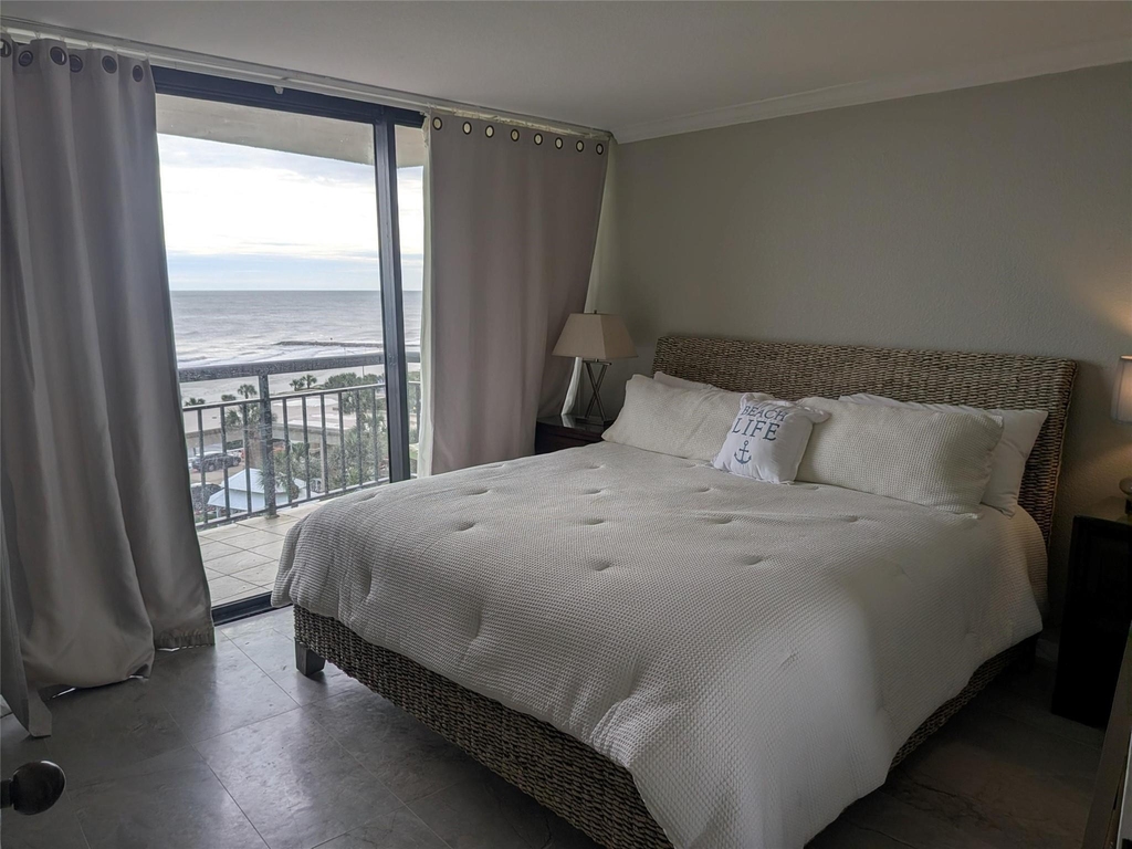 5220 Seawall Boulevard - Photo 4