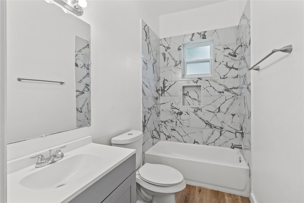 436 E Peach Street - Photo 6
