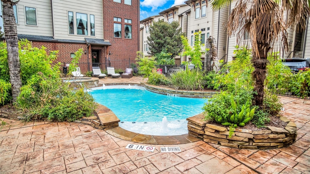 1611 Silver Street - Photo 31