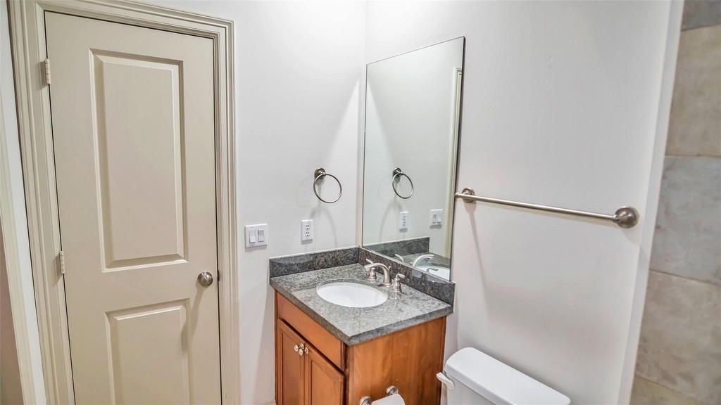 1611 Silver Street - Photo 28