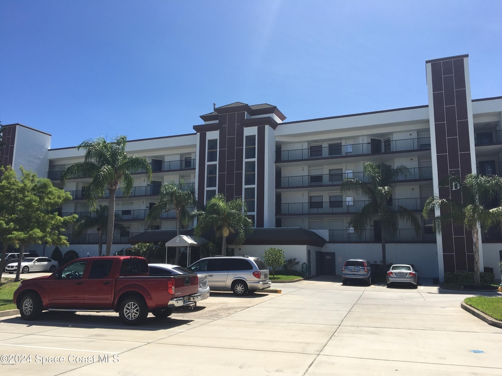 3613 S Banana River Boulevard - Photo 0