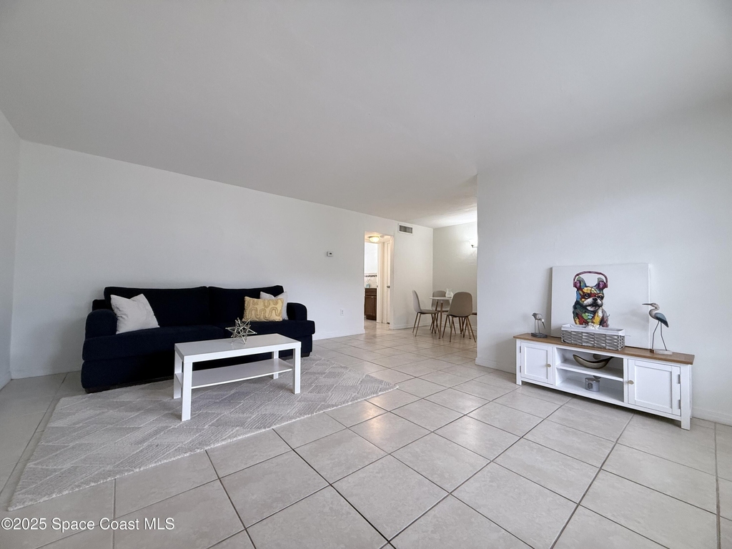 1440 Parkway Drive - Photo 4