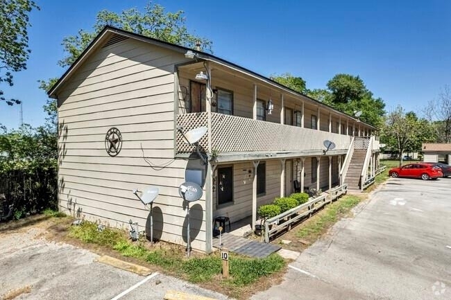 201 Sands Street - Photo 1