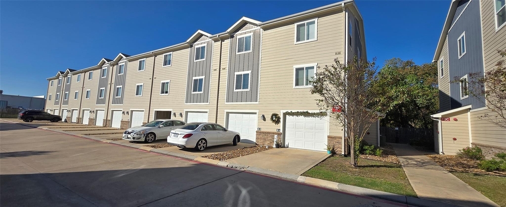 21155 Gosling Road - Photo 1