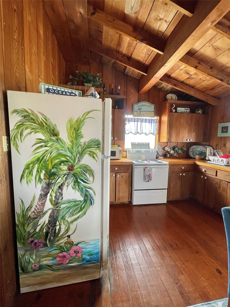 1111 Surf Drive - Photo 25