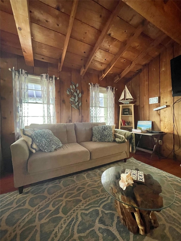 1111 Surf Drive - Photo 18
