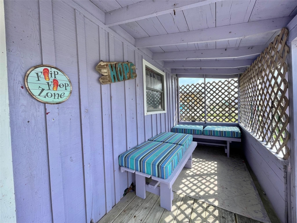 1111 Surf Drive - Photo 5