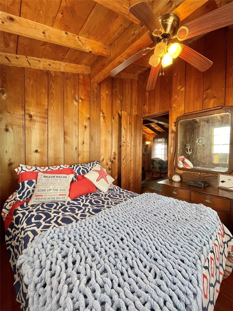 1111 Surf Drive - Photo 15