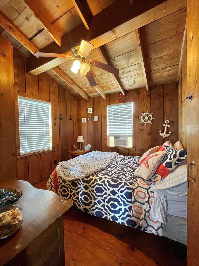 1111 Surf Drive - Photo 16