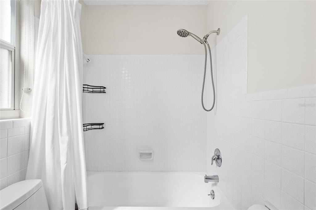 503 Monterey Boulevard Ne - Photo 20