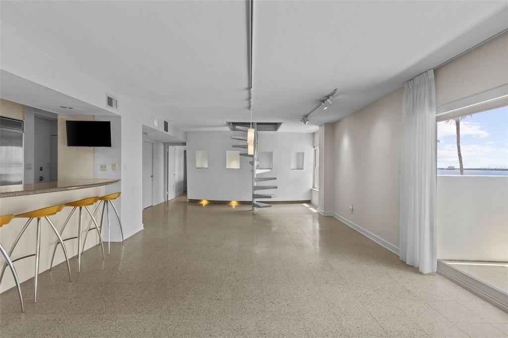 2401 Bayshore Boulevard - Photo 5