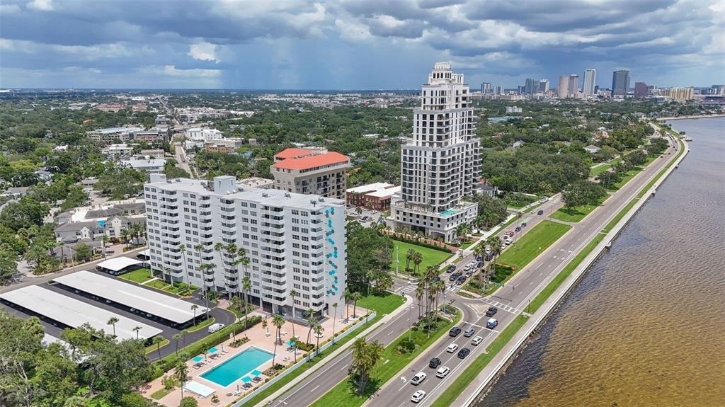2401 Bayshore Boulevard - Photo 0
