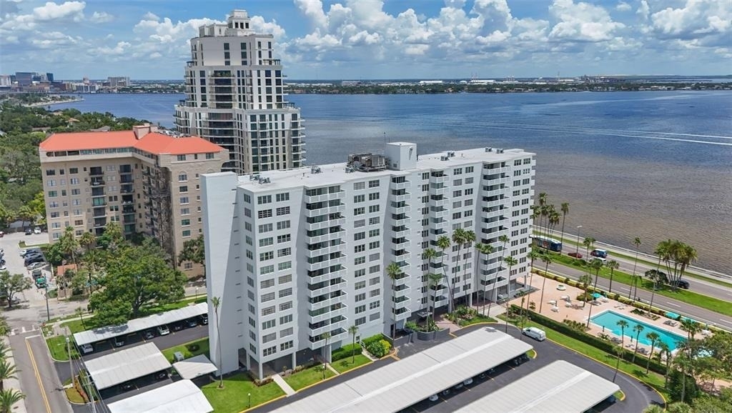 2401 Bayshore Boulevard - Photo 18