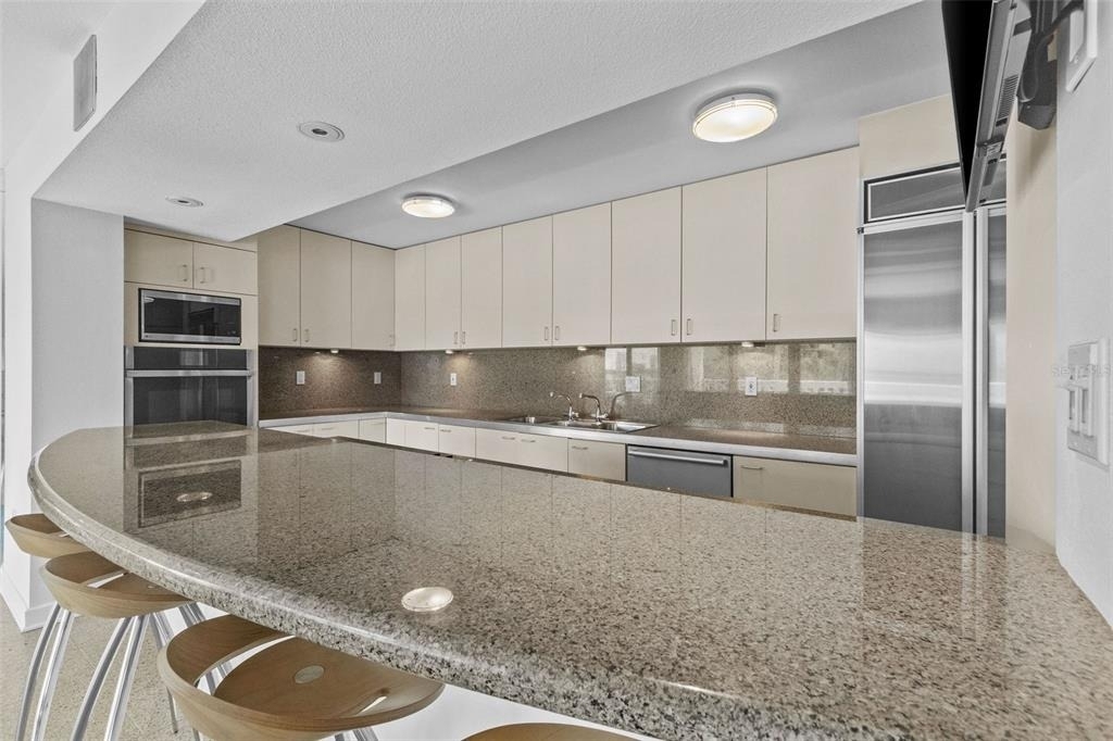 2401 Bayshore Boulevard - Photo 4