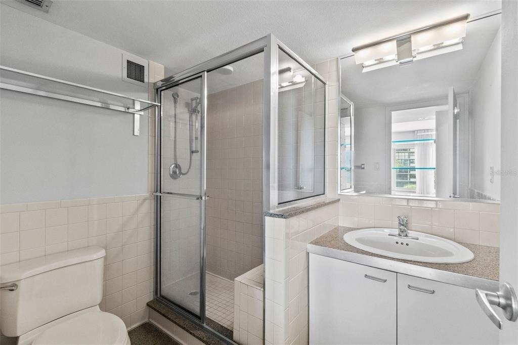 2401 Bayshore Boulevard - Photo 13