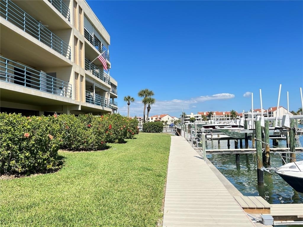 363 Pinellas Bayway S - Photo 25