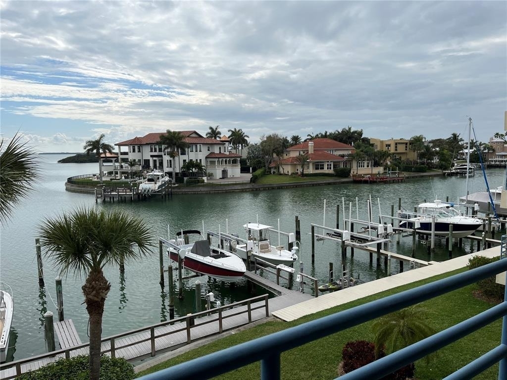 363 Pinellas Bayway S - Photo 28