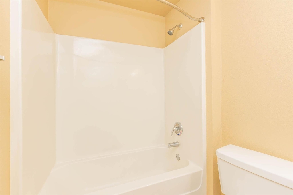 11320 Greenwell Springs Rd - Photo 17