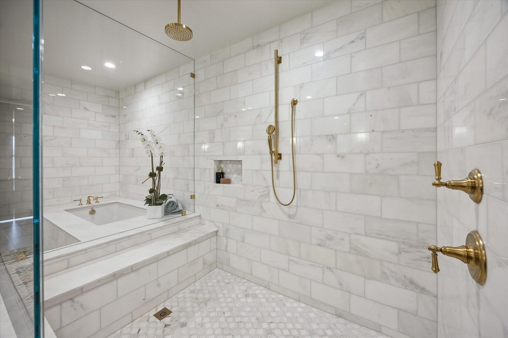 1717 Bissonnet Street - Photo 35