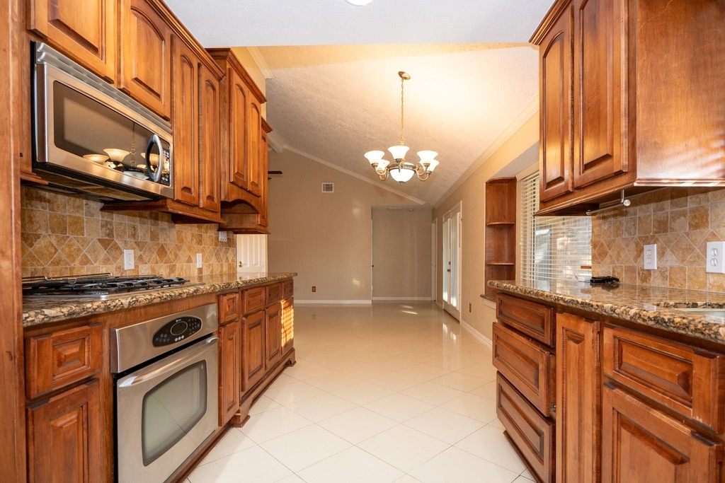 22811 Elkana Deane Lane - Photo 8