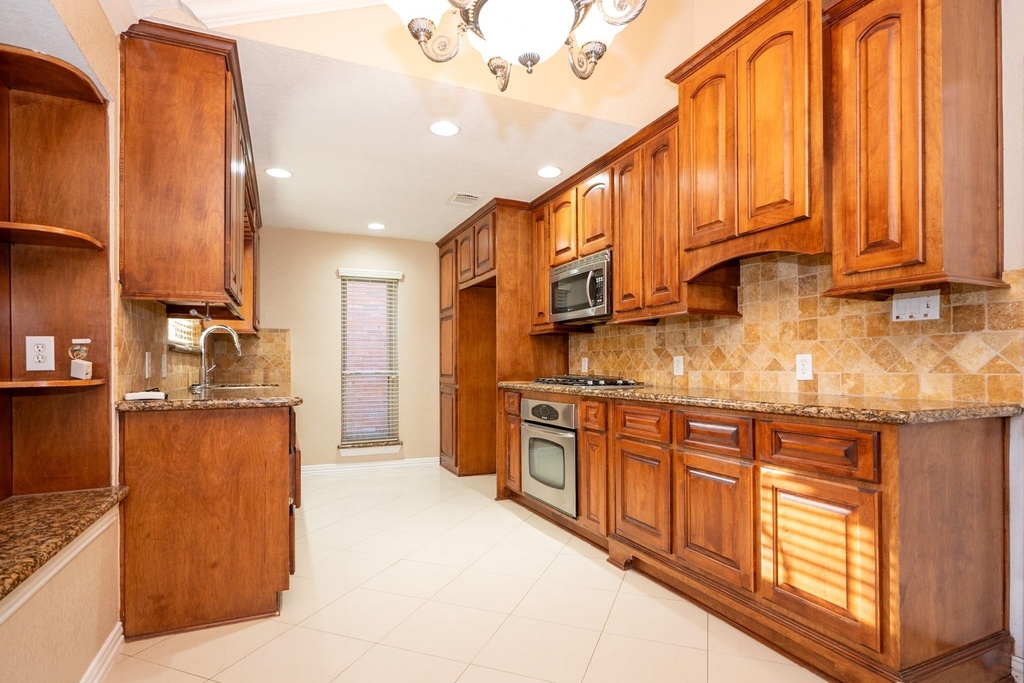 22811 Elkana Deane Lane - Photo 7