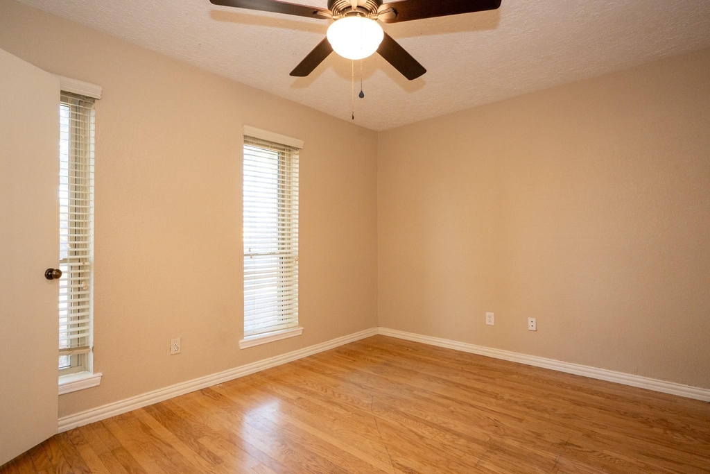 22811 Elkana Deane Lane - Photo 19