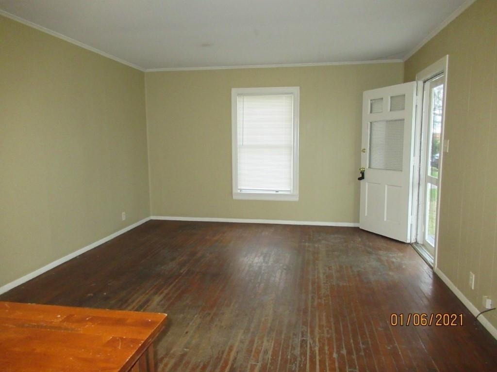 318 Circle Way Street - Photo 2