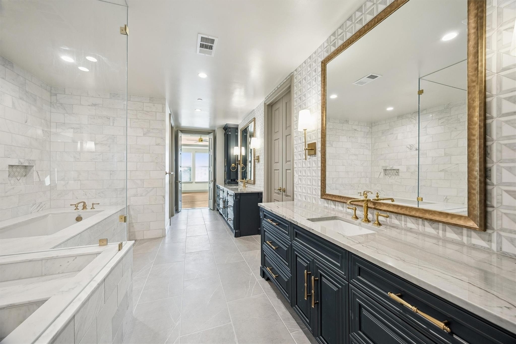 1717 Bissonnet Street - Photo 15