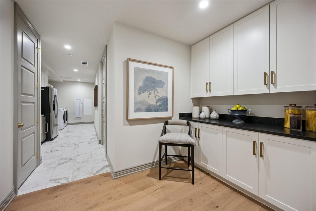 1717 Bissonnet Street - Photo 32