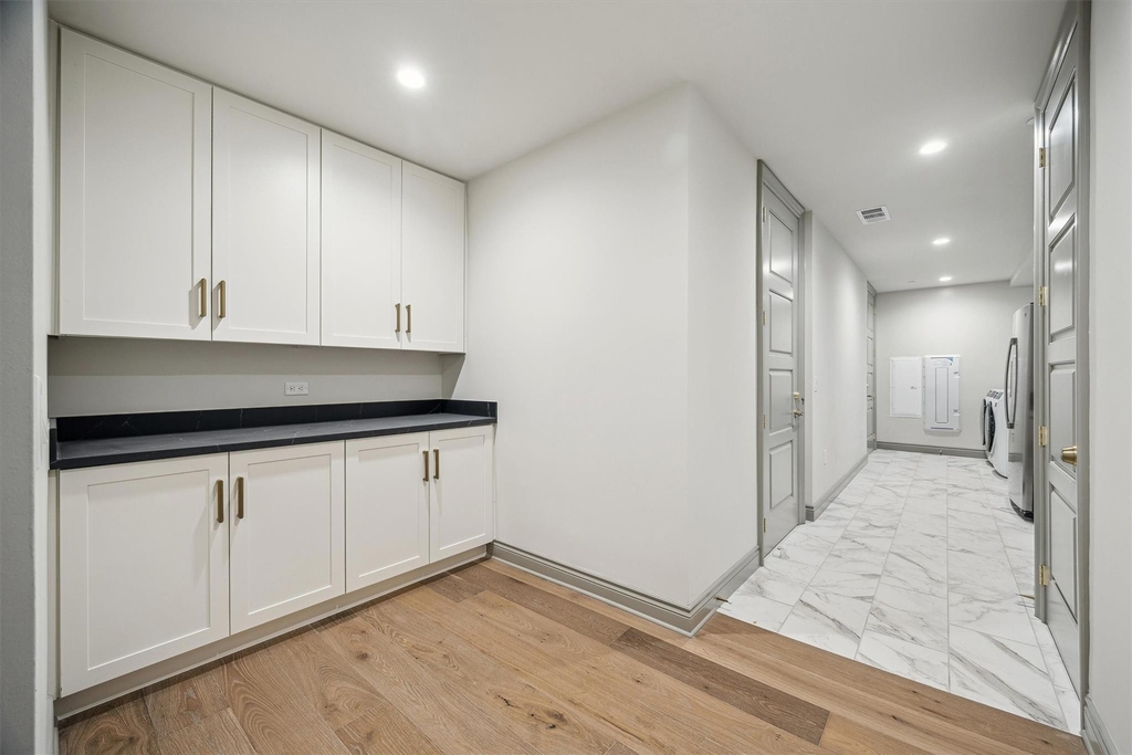 1717 Bissonnet Street - Photo 28