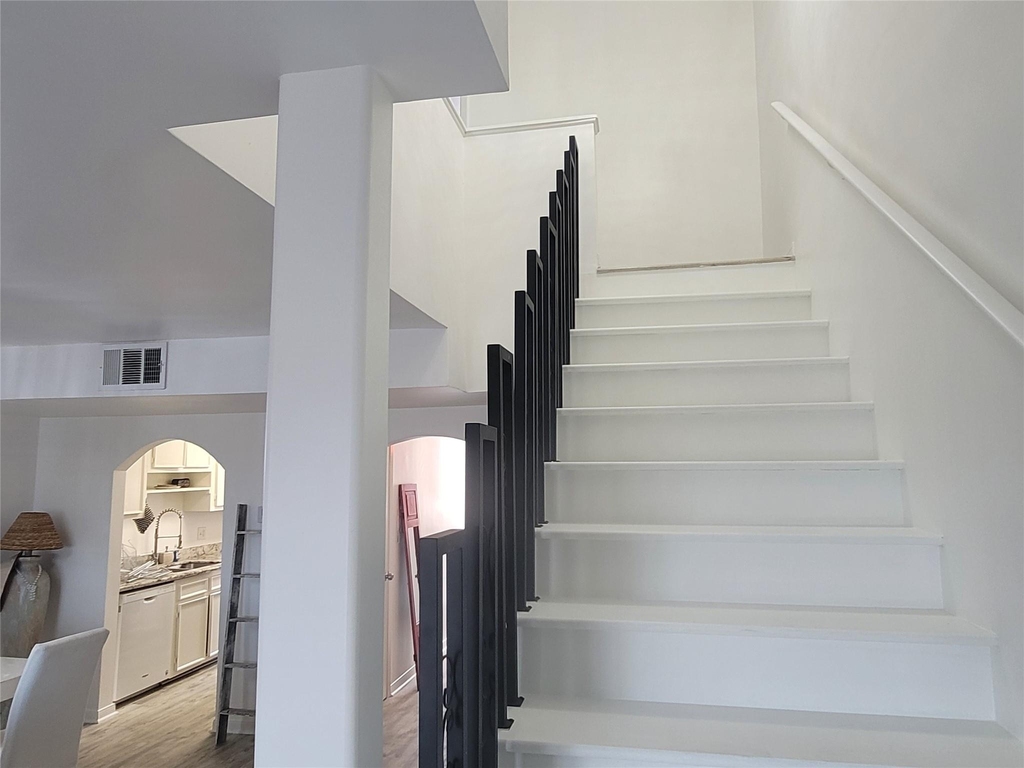 215 Postoffice Street - Photo 14