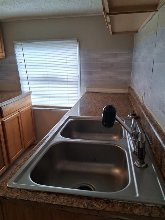 1703 Mccarthy - Photo 8