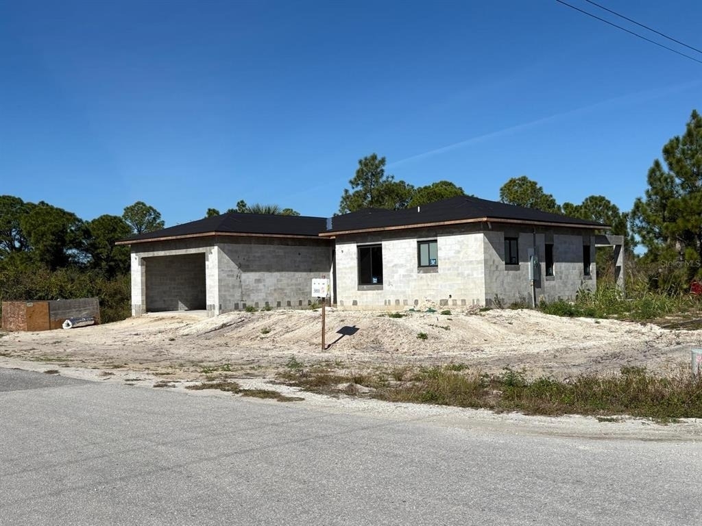 2917 22nd Street W - Photo 1